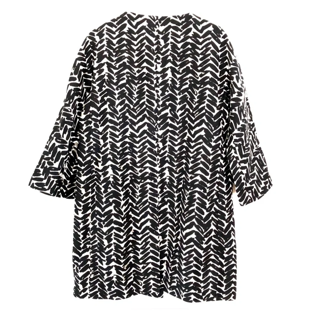 💚💚🌼NWOT TALBOTS Lightweight Coat Geometric Print - Picture 2 of 10